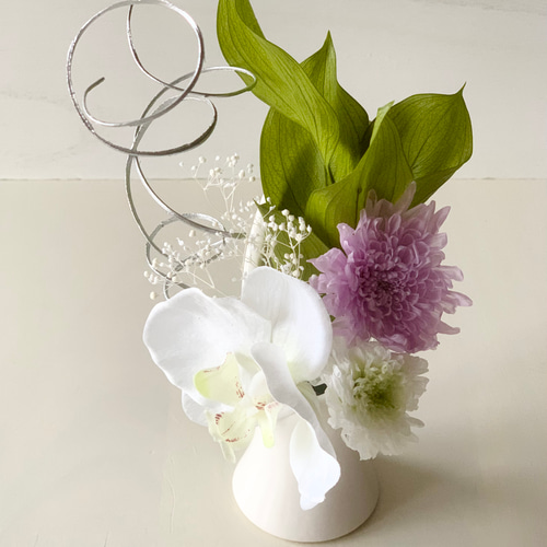 ❀専用　プリザーブドフラワー　お供え花　仏花　ことね菊　対　二基　ベルカップ 仏花 プリザーブドフラワー 仏壇用 デンファレ 小菊｜お供え用