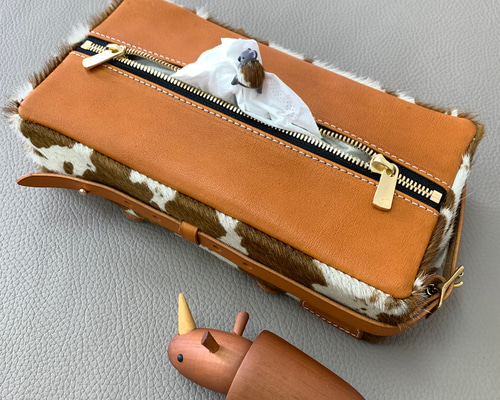 新型ジムニー JB64 JB74用 レザー ティッシュケース 縦横使用可能 栃木