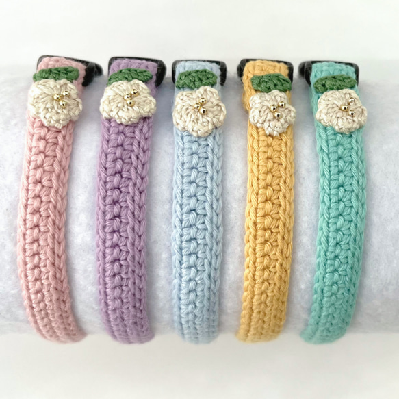 小さなお花　猫さんにやさしい首輪【かぎ針編み　猫の首輪　猫　首輪　セーフティバックル　アジャスター　軽い　やわらかい】 3枚目の画像