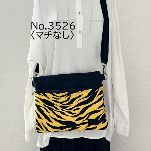 阪神タイガース サコッシュ サコッシュ阪神タイガース × familiar