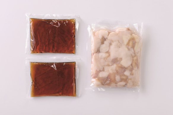 【冷凍便】醤油もつ鍋4人前（2人前×2袋）、生ちゃんぽん麺付き 3枚目の画像
