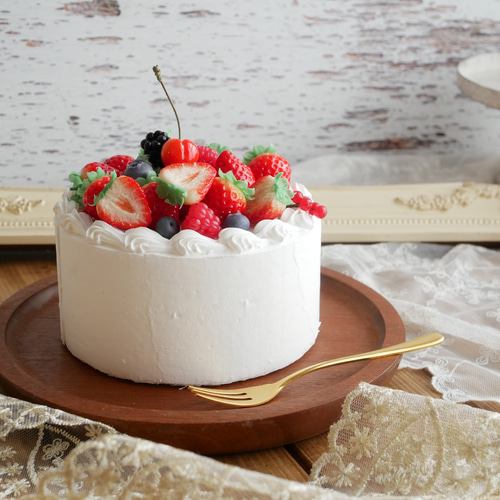 受注制作】リアル ベリーの クレイケーキ フェイクケーキ 雑貨・その他