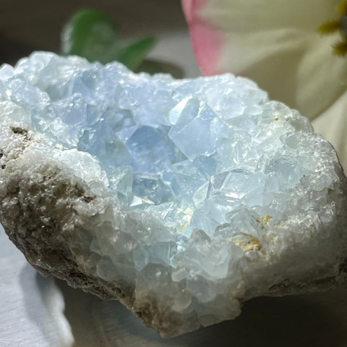 天使の石໒꒱✨　セレスタイト　天青石　クラスター　ジオード　原石　ラフストーン