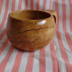 滲みのある栃の古木で作った一木彫りコーヒーカップ 3枚目の画像