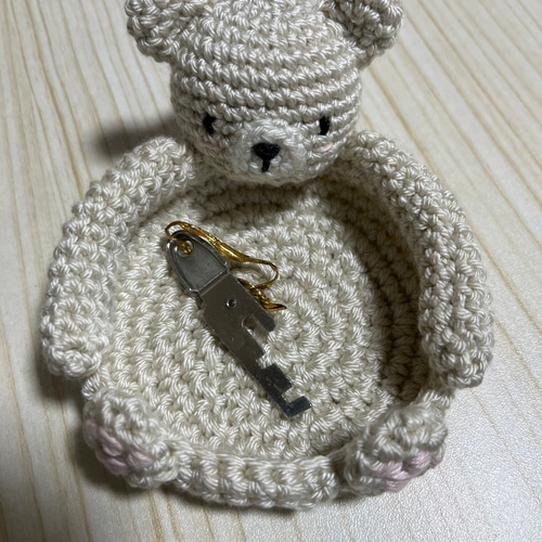 白くまちゃんコースター小物入れ かぎ針編み （クマさんの小物編