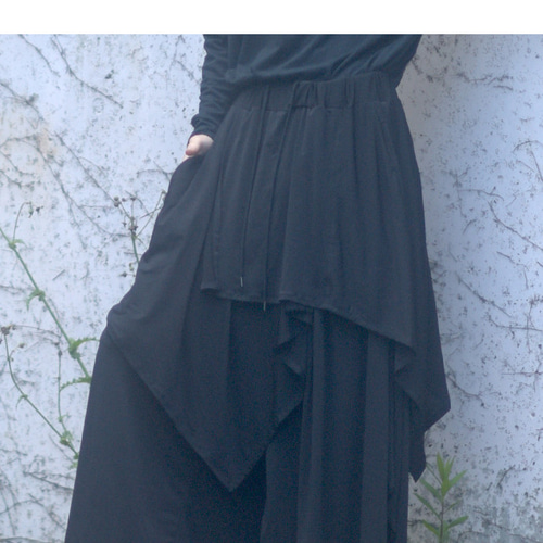 アシメスカート付きサイドスリットワイドパンツ キュロット