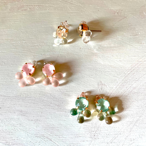 きらめきのしずくとビジューピアスorイヤリング ピアス