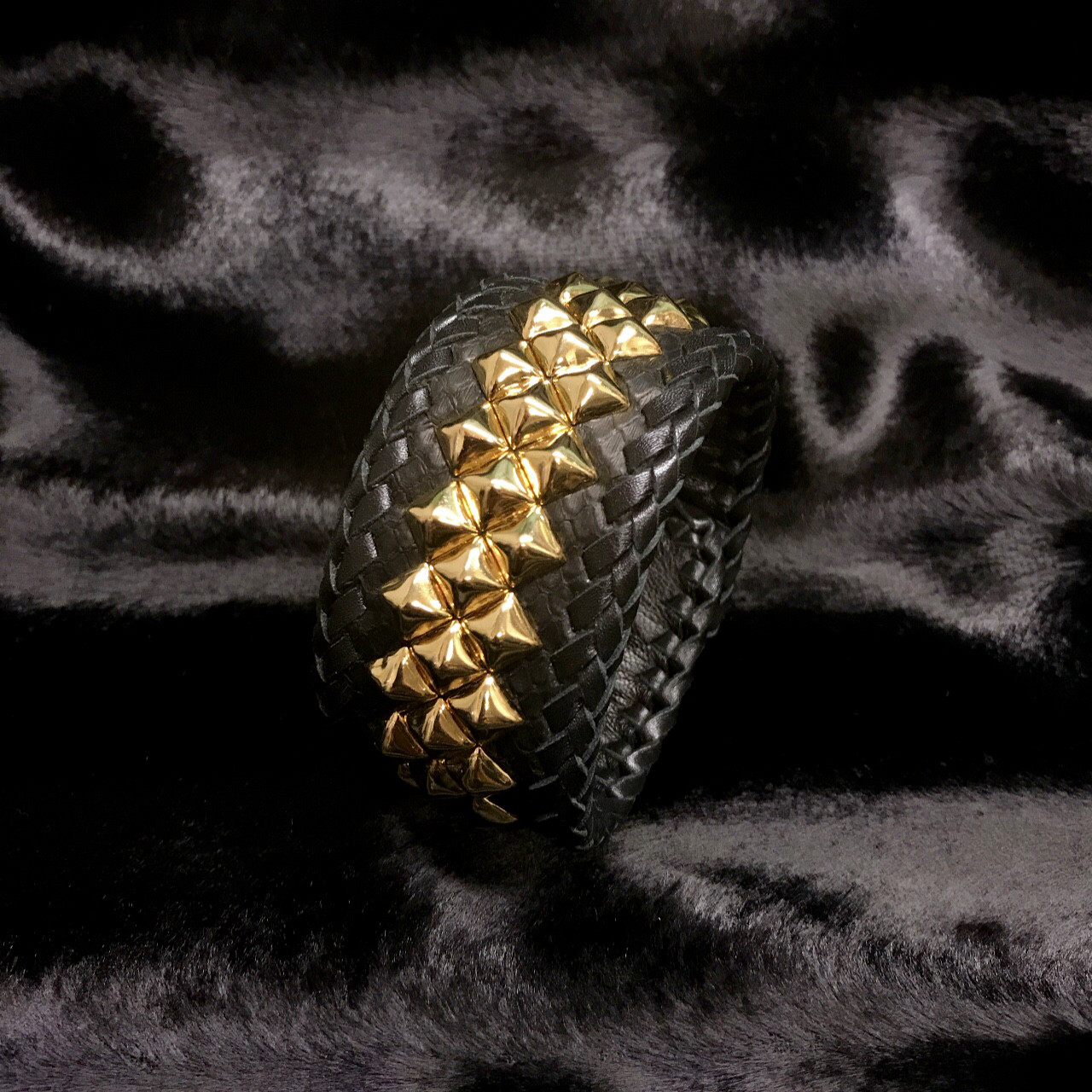 スタッズブレス・グリッター:ナノ[ゴールド]