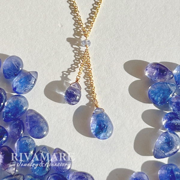 宝石質タンザナイトネックレス ペアシェイプ Y字ネックレス「Parfum De La Nuit 夜の香り」