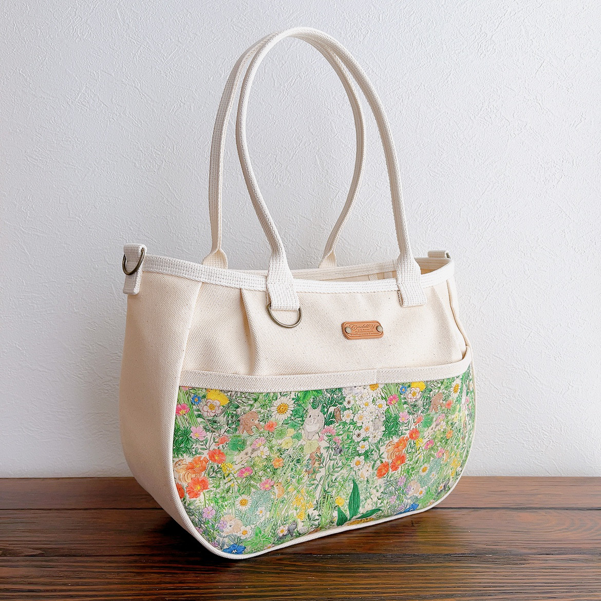 ♥️中♥️ころりんバッグ ショルダーバッグ 草花柄×生成 2WAY