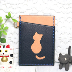 パンダさま♡♡専用ページ 🎨販売予定の作品紹介🎨 『小さな手で、この星を抱く』 F10(縦