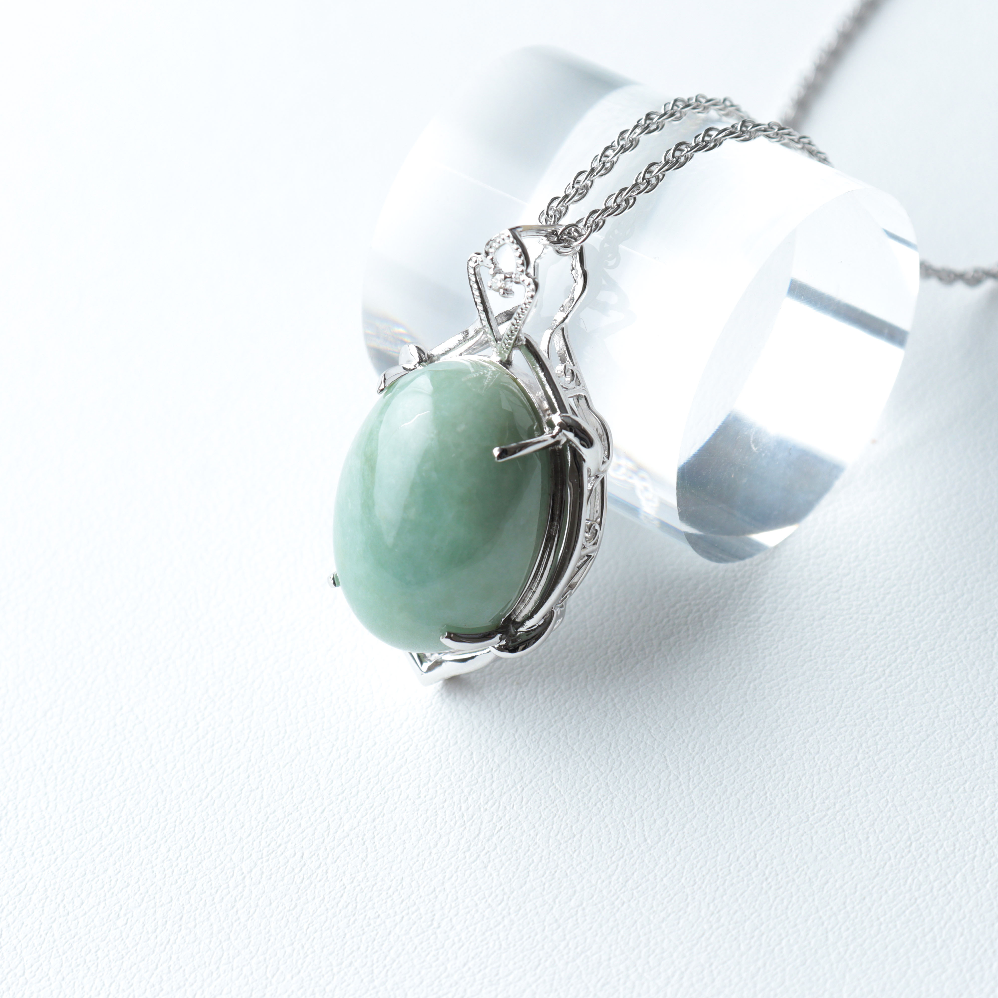 ⁑Creema限定⁑　23ct大粒翡翠ペンダント　ダイヤモンド付　＜数量限定販売＞