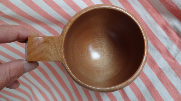 赤樫の一木彫りコーヒーカップ　. 10枚目の画像