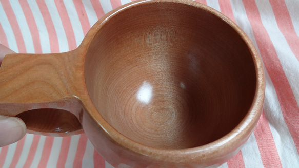 赤樫の一木彫りコーヒーカップ　. 9枚目の画像