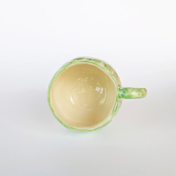 コーヒーカップ　緑の花　手びねり 11枚目の画像