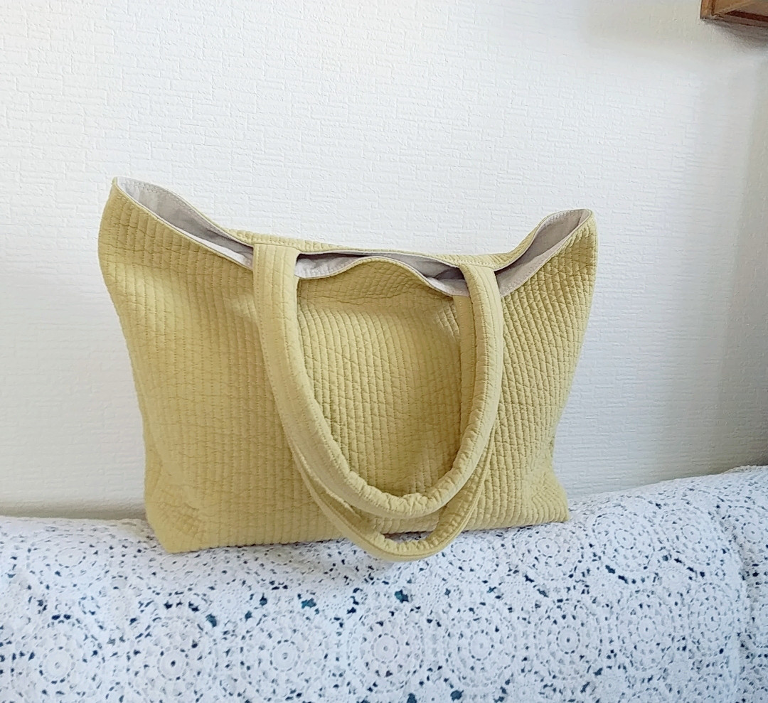 マスタードイエローのヌビくったりトートバッグxl