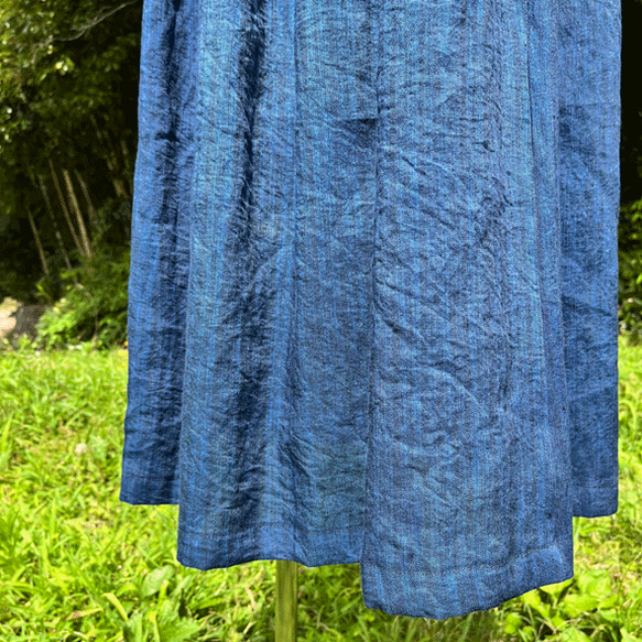 藍と柿渋重ね染めリネンスカート23065 7枚目の画像