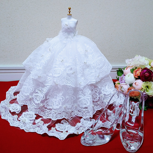 300一点物ミニチュアウエディングドレス☆とても豪華なホワイト白
