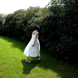 白色 棉麻 亞麻 洋裝 吊帶裙 經典基礎款A字亞麻長裙 第2張的照片