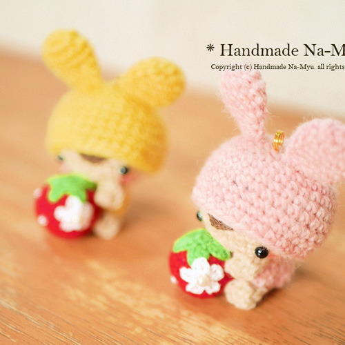 【お洋服のみ】初期ピカチュウ用 うさ耳帽子 いちごのワンピース CanNana 犬 犬服 服 秋冬 ドックウェア ワンピース かわいい