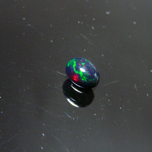 30719-9 ☆キラキラ☆ 【エチオピア産】 天然ブラックオパール ルース  