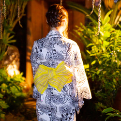 【5着限定】沖縄の伝統工芸品：琉球紅型（びんがた）の型紙デザインから生まれた浴衣（ゆかた）『琉球小町』 4枚目の画像