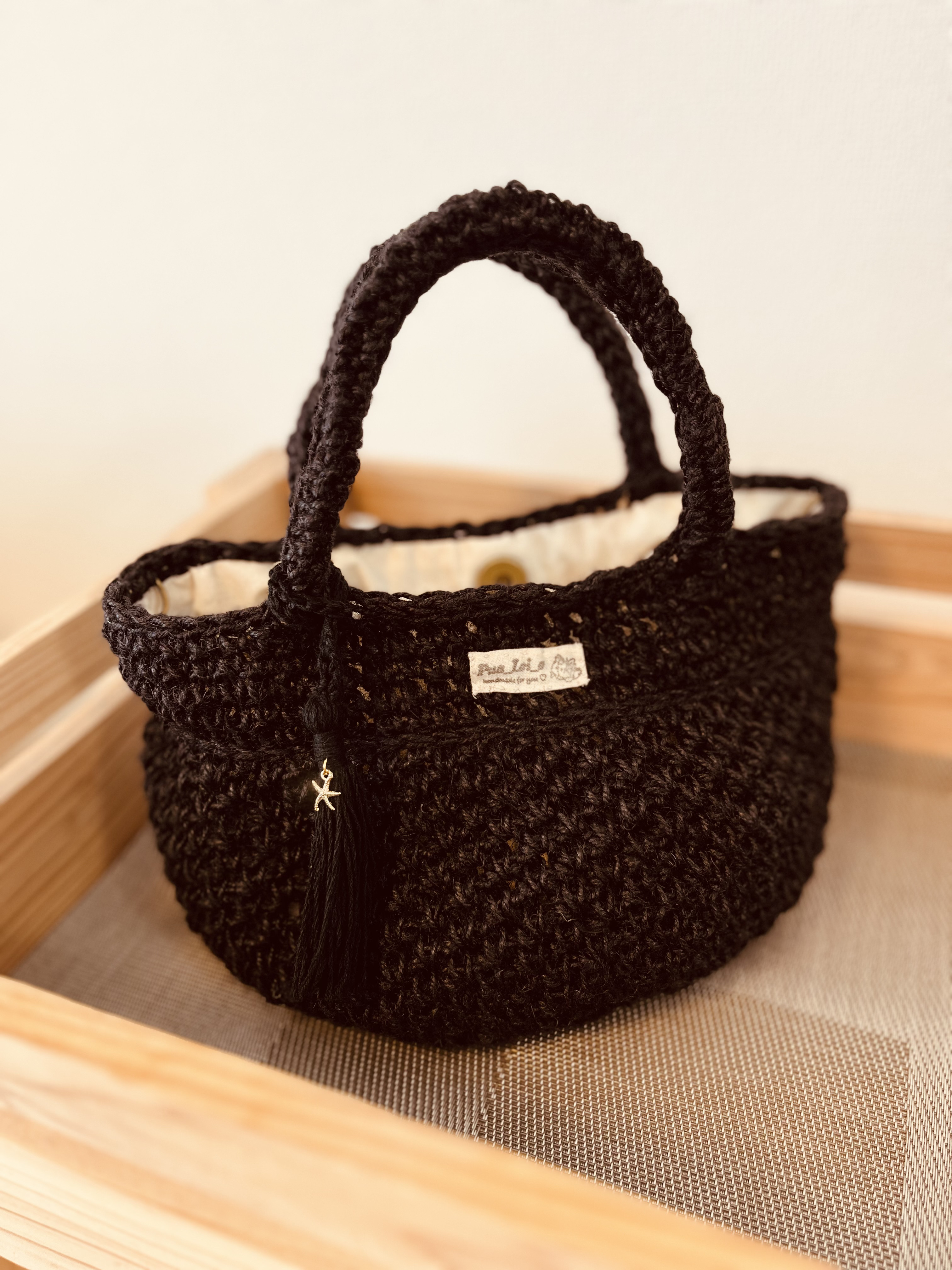 麻紐かごバッグ ブラック 内布・タッセルつき