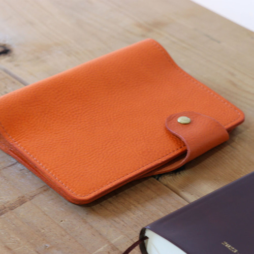 【ほぼ日手帳オリジナルカバー】　イタリアンレザー　ハンドメイド 使えば使うほど手に馴染む、イタリアンレザー製ほぼ日手帳専用