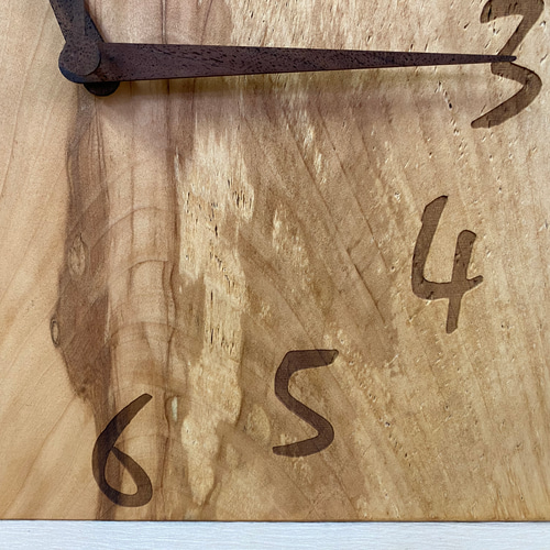 木の時計　掛時計   栃 木の時計 掛時計 栃