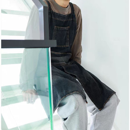 グレー 洗い デニム バックストラップ ロングエプロン レディース