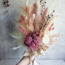 『再販』ロゼピンクの愛され♡スワッグ✿ブーケ　プリザーブドフラワー　ドライフラワー     ウェディング　花束 1枚目の画像