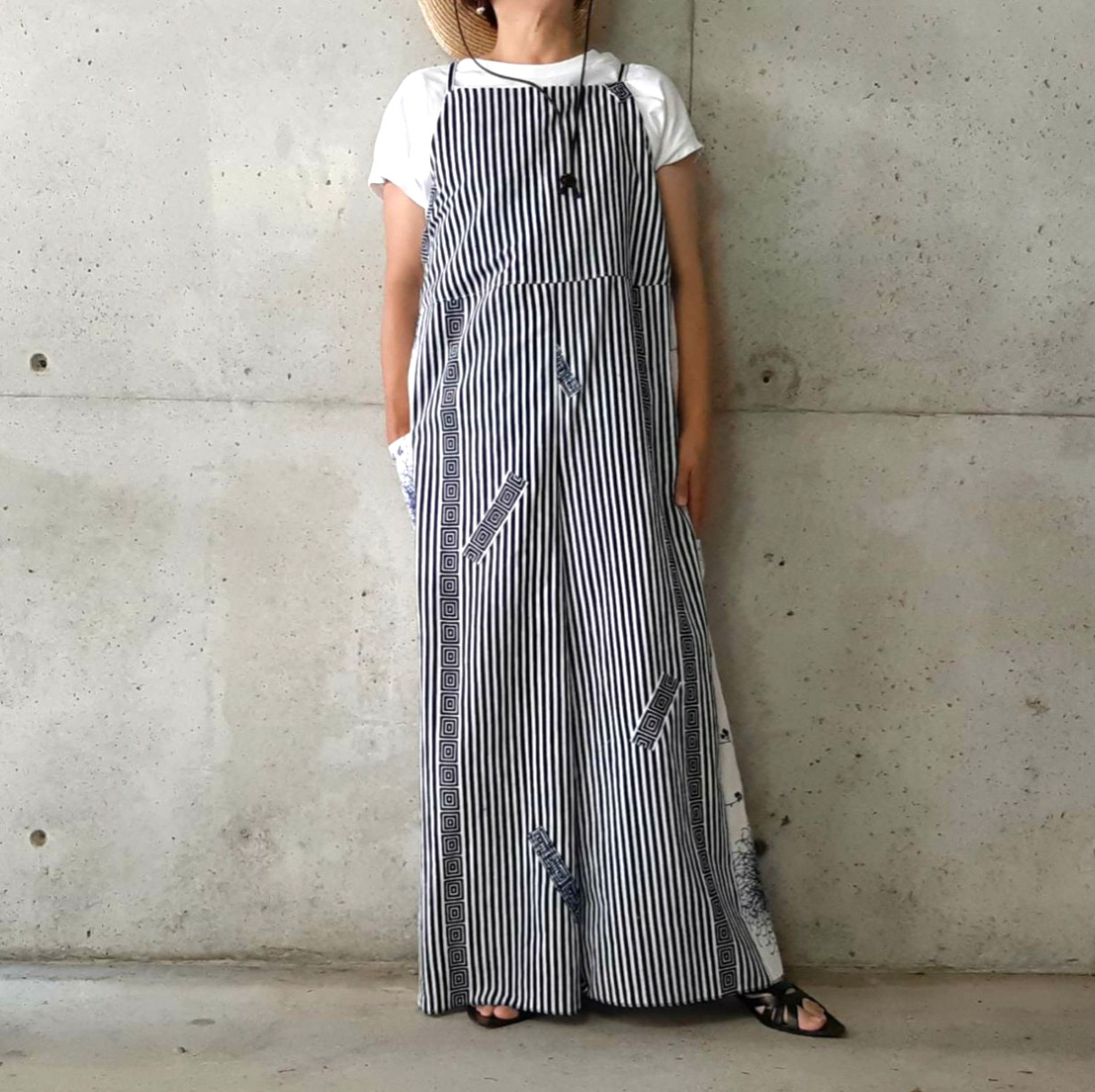 着物リメイク　サロペットパンツ　オールインワン　正絹　草花文 32