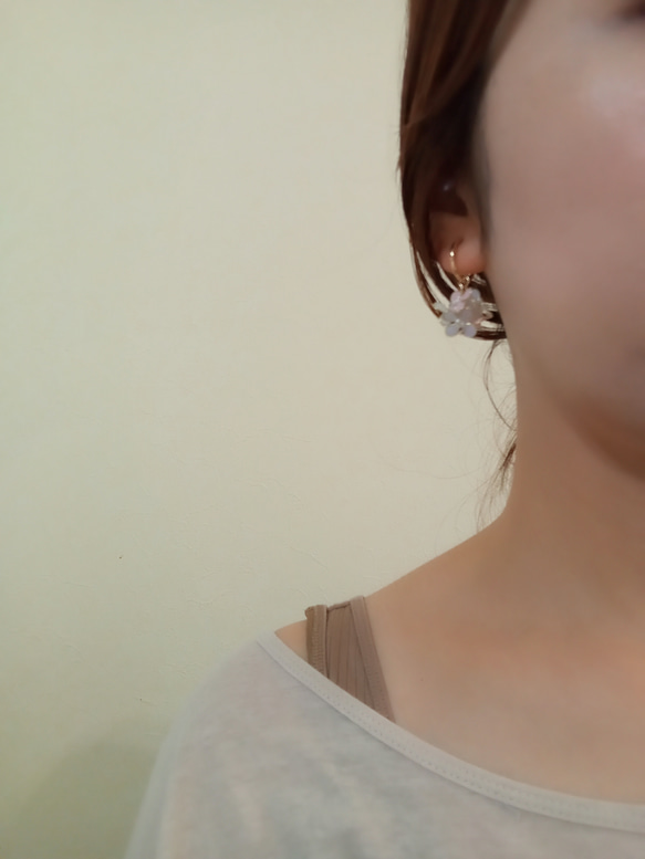 【コロンとかわいい♡】Flower ball earring♡ 5枚目の画像