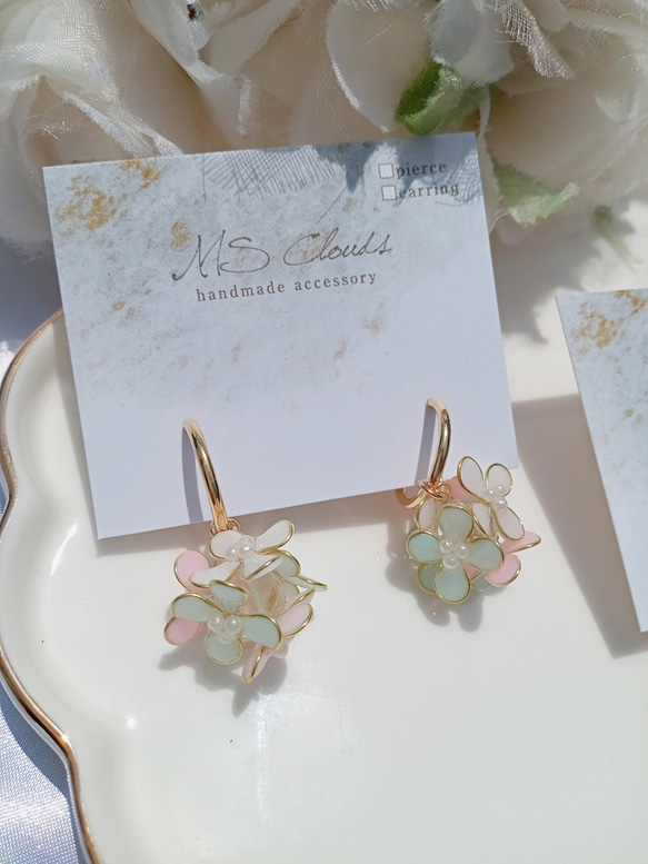 【コロンとかわいい♡】Flower ball earring♡ 3枚目の画像