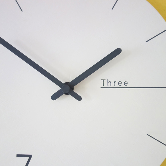 手作りの掛け時計　MUU CLOCK 7-Three (2023)おしゃれな時計　インテリア シンプルデザイン 白系　 6枚目の画像