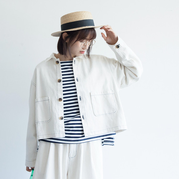 乳白色の日本製ショートコート コットン ユニセックスジャケット 万能なジェンダーレススタイル 5枚目の画像