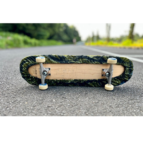 CARVER 短し SKATEBOARDなど収納可能/スケボーケース
