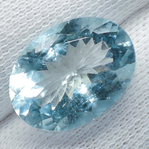 ☆アクアマリンブリリアントカット☆7.57ct/16.0mm☆天然 ☆アクアマリンブリリアントカット☆7.57ct/16.0mm☆天然