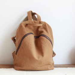 背包，簡約，緊湊，輕便，帶後袋，4 種顏色 第14張的照片