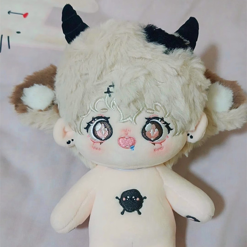 ヘッドフォン付き白髪ぬいぐるみ 2fd3ef3e4ec4b1840c640e120d106b