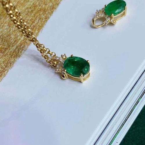 【信頼】 エメラルド 天然 ダイヤモンド 天然 K18（▽ ペンダントトップ アクセサリー