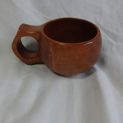 Kenpo梨一木雕刻咖啡杯。 第2張的照片