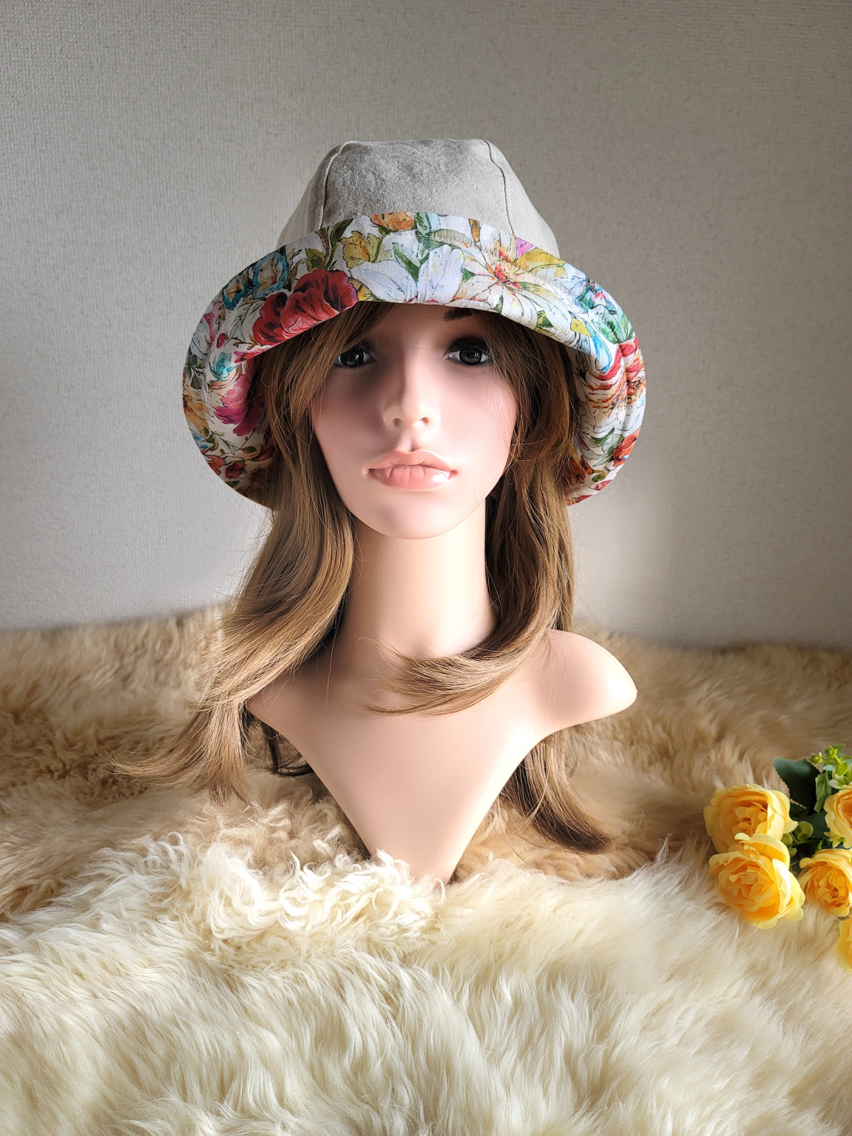 フィット hat★約60㎝★ナチュラルベージュ★cottonリネン×ホワイトFlower