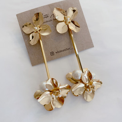 [送料無料] goldy bouquet pierce 1枚目の画像