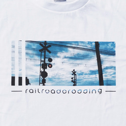 踏切 Tシャツ 半袖 ユニセックス メンズ レディース 夏 風景 2枚目の画像