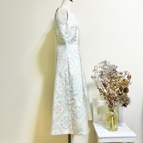 白大島プリンセスラインワンピース 舂く 着物リメイク ワンピース