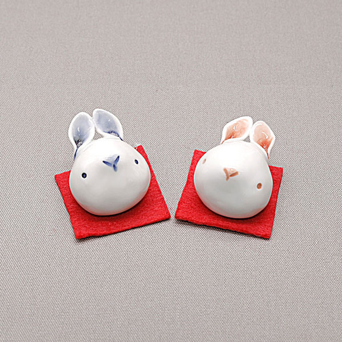 砥部焼 干支 「卯 赤」 兎 うさぎ かわいい 縁起物 陶器 手作り 窯元