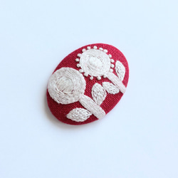 北欧風お花の刺繍ブローチ【hokuo】h140 3枚目の画像