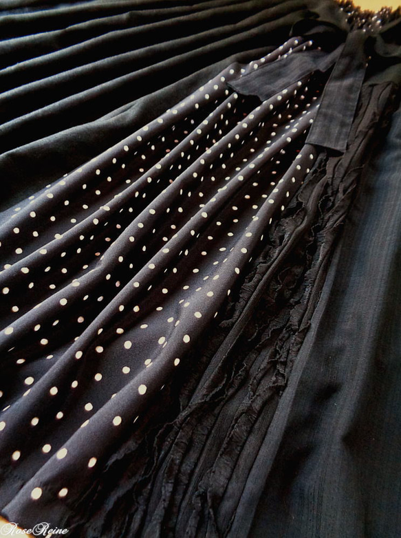 絵画なパッチワーク ハーフリネン フリル♥黒＆白♥大人な水玉 マキシ丈 ギャザースカート リボン付き ウエストゴム 8枚目の画像