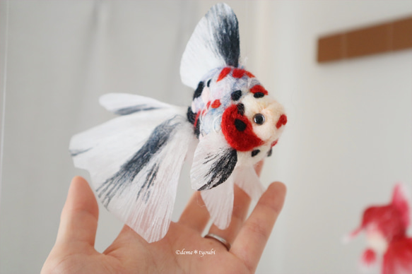 キャリコ琉金-たゆたう金魚モビール- 金魚 羊毛フェルト